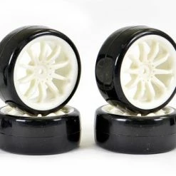 Fastrax 1:10 Drift Tyres On White 10 Spoke Wheels (4)